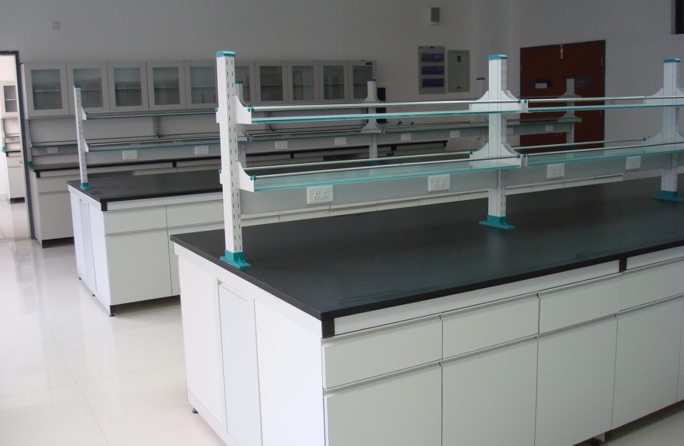 實(shí)驗(yàn)臺(tái)價(jià)錢如何?