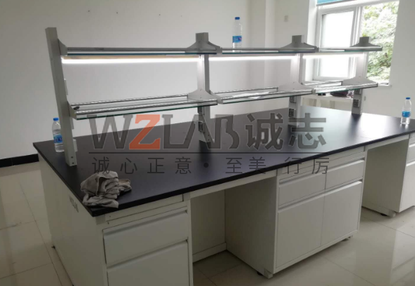 全鋼中央實(shí)驗(yàn)臺