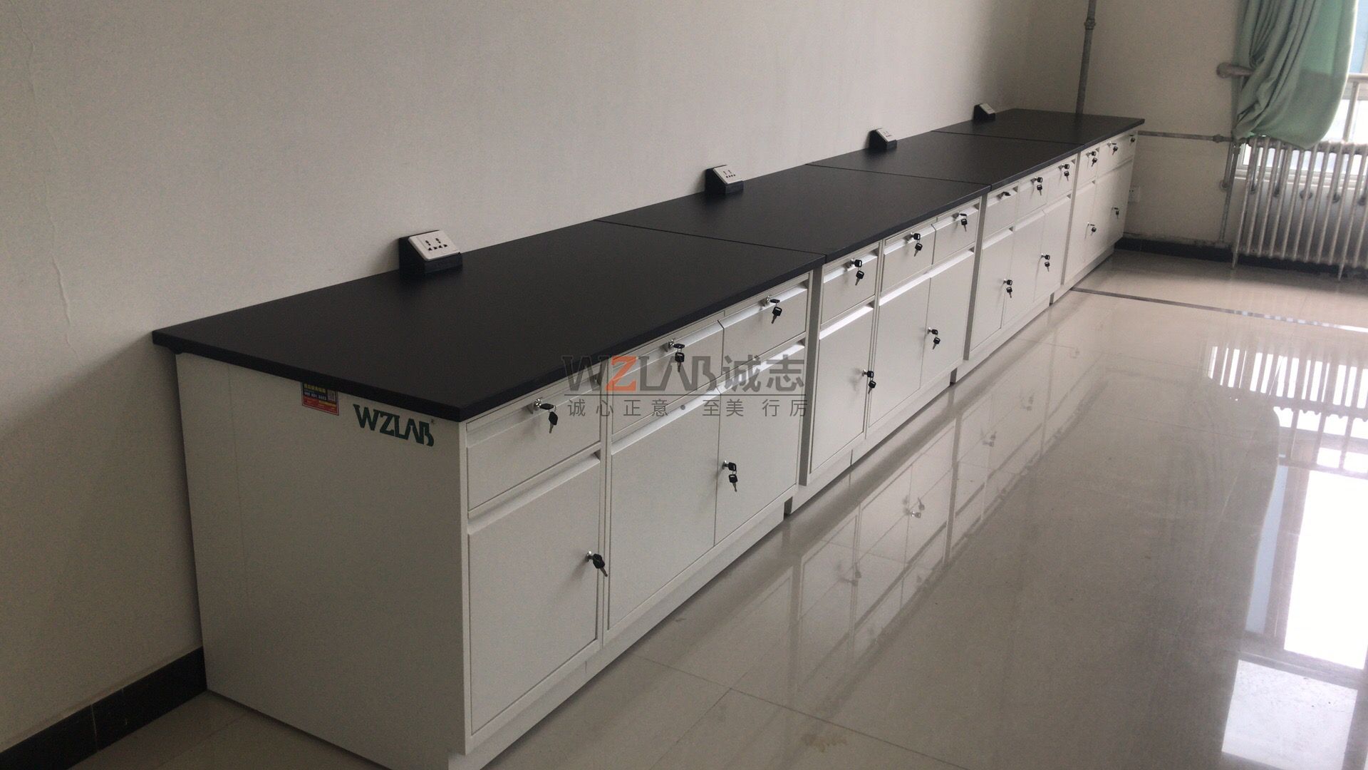 全鋼實(shí)驗(yàn)臺(tái)邊臺(tái)