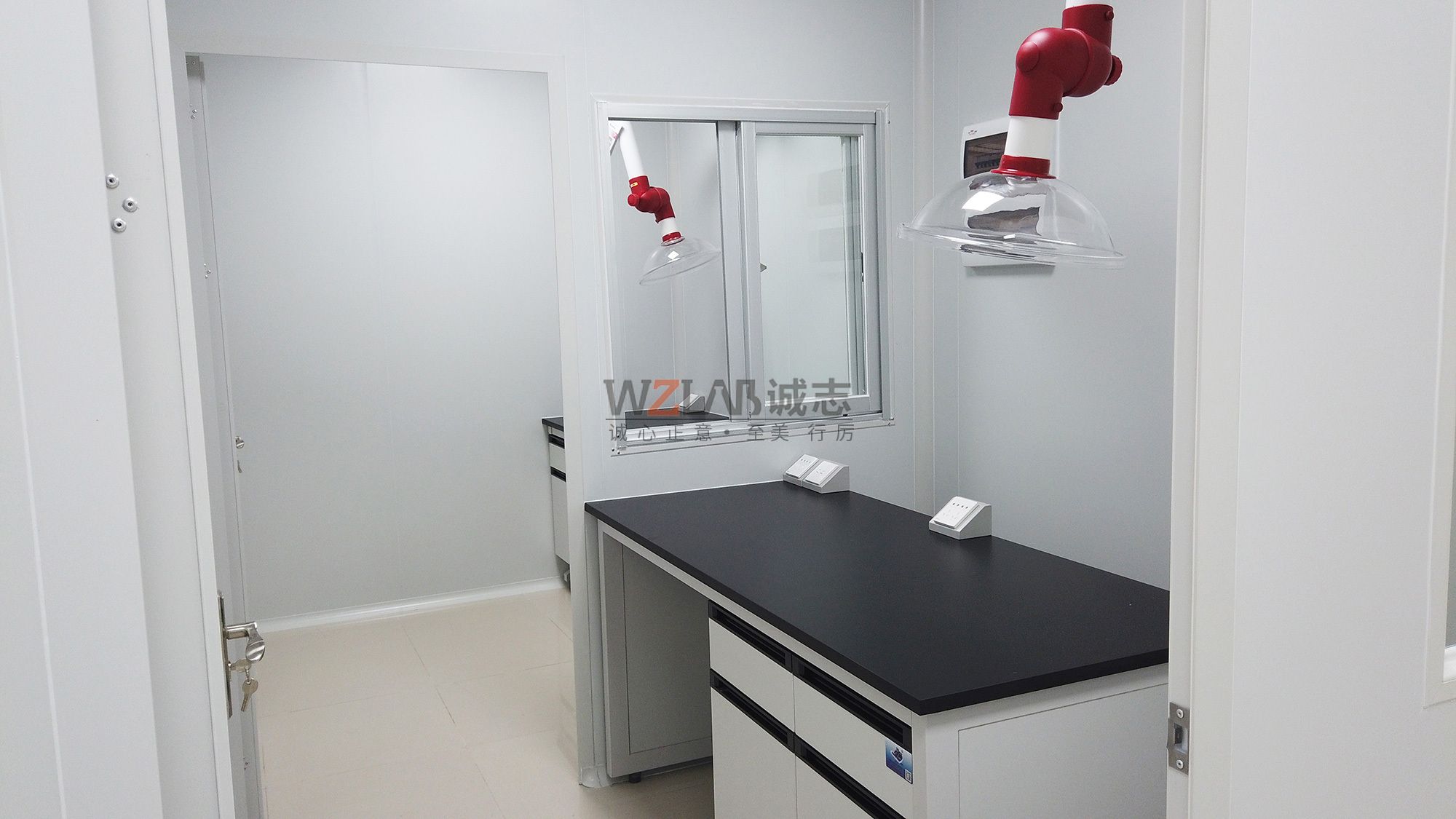 原子吸收室 設(shè)計及作用(圖1) 實驗室內(nèi).jpeg