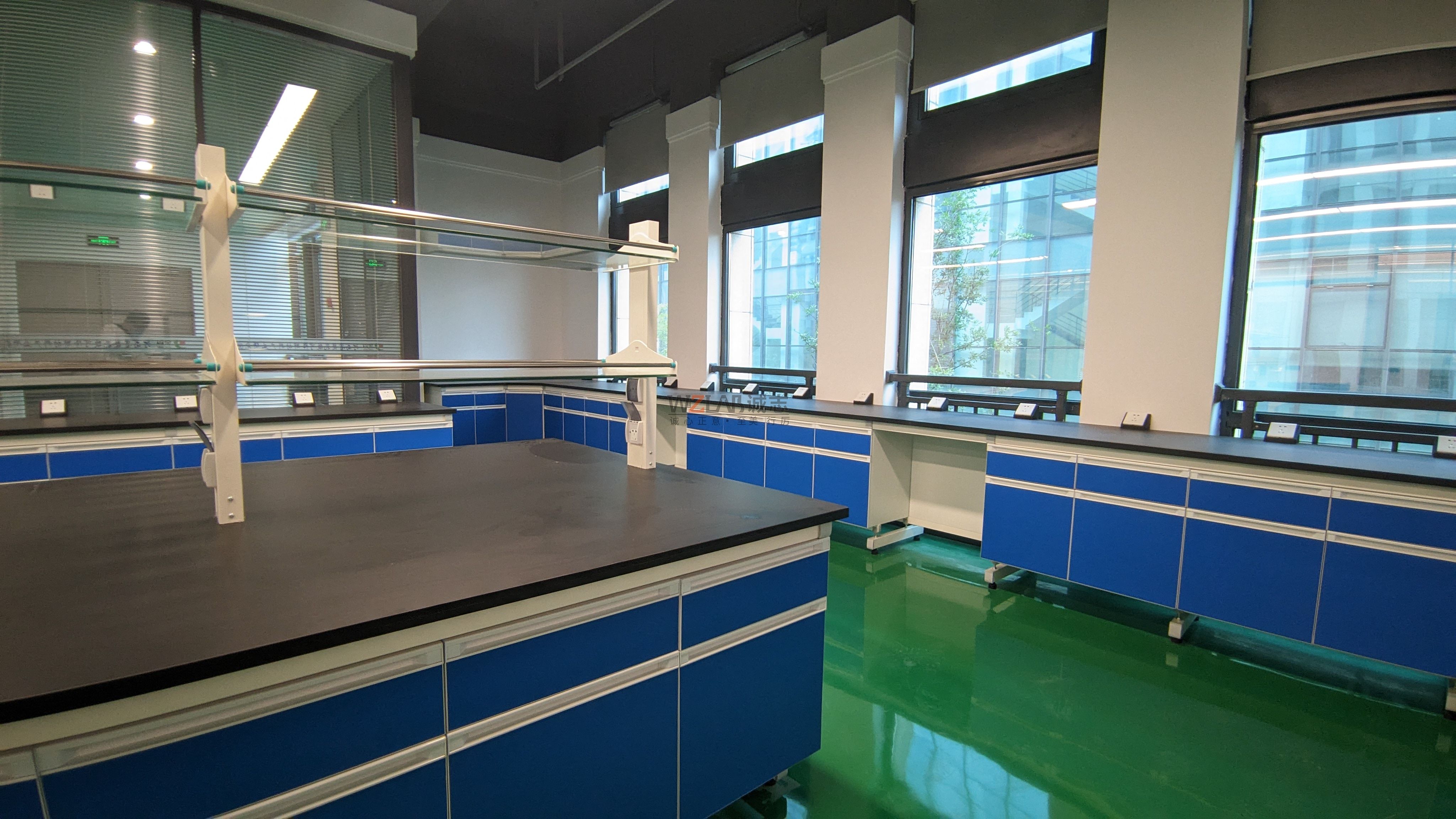 如何挑選合適的實(shí)驗(yàn)臺(圖1) 1694425392653.jpg